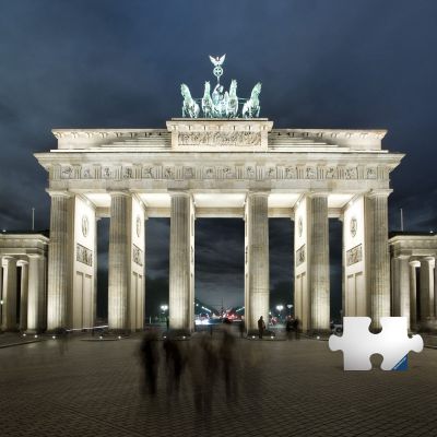 Ravensburger missing piece campaign for Scholz&Friends - 